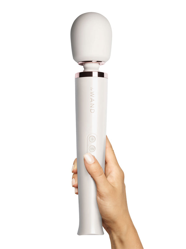 Le Wand Rechargeable Body Massager Pearl White