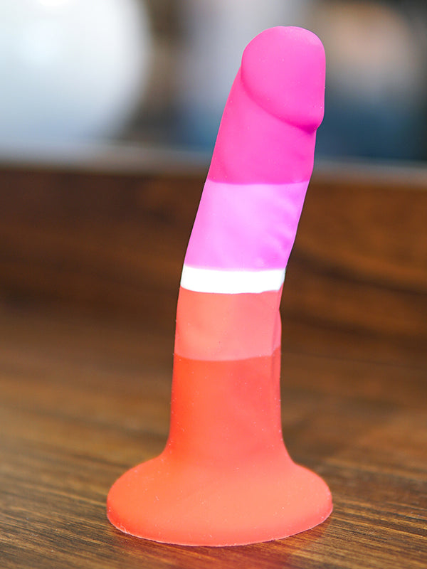 AVANT P3 PRIDE BEAUTY DILDO