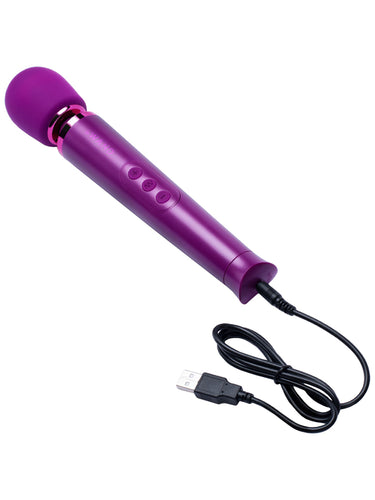 Le Wand Petite Rechargeable Body Massager Cherry