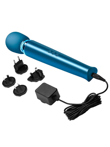 Le Wand Rechargeable Body Massager Blue
