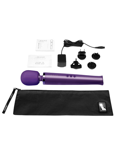 Le Wand Rechargeable Body Massager Purple